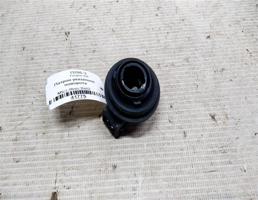 Патрон указателя поворота для Peugeot 206 I (1998—2012)  запчасти бу