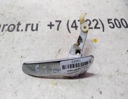 Крючок двери задней левой для Mercedes-Benz C-класс W202/S202 (1993—1997)  запчасти бу