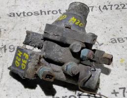 Корпус термостата для BMW 3 серия E30 (1982—1994)  запчасти бу