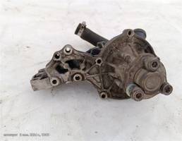 Насос водяной помпа для Audi 100 C4 91-94г  запчасти бу