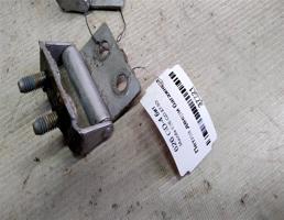 Петля двери багажника для Mazda 626 GD (1987—1996)  запчасти бу