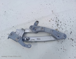 Петля капота левая для Mercedes-Benz C-класс W202/S202 (1993—1997)  запчасти бу