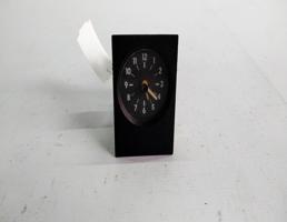 Часы для Opel Omega A (1984—1994)  запчасти бу