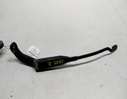 Поводок стеклоочистителя передний правый для Seat Toledo I (1991—1999)  запчасти бу