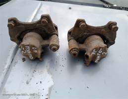 Суппорт передний пара для Fiat Punto 93-99г  запчасти бу
