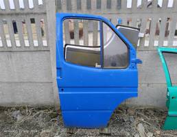Дверь передняя правая для Ford Transit 85-91г  запчасти бу