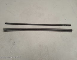 Молдинг стекла двери передней левой для Land Rover Defender I рестайлинг (2007—2016)  запчасти бу