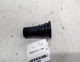 Втулка форсунки для Audi 100 C4 (1990—1994)  запчасти бу