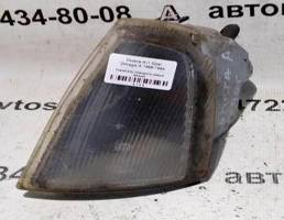 Указатель поворота левый белый для Opel Omega A (1984—1994)  запчасти бу