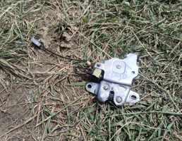 Замок багажника для Toyota Cresta X90 (1992—1996)  запчасти бу