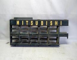 Решетка радиатора для Mitsubishi Pajero I (1982—1991)  запчасти бу