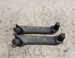 Ручка обшивки двери передней правой для VOLKSWAGEN Passat B3 (1988—1993)  запчасти бу