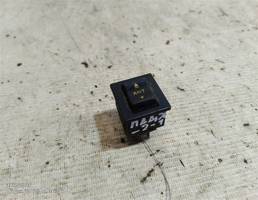 Кнопка блок межосевого дифференциала для Mitsubishi Pajero II (1991—1997)  запчасти бу