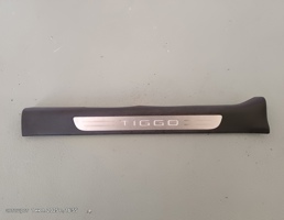 Накладка на порог внутренний передний правый для Chery Tiggo 7 Pro Max I (2022—2025)  запчасти бу