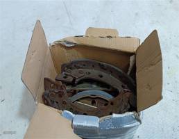 Колодки тормозные задние барабанные км-т для VOLKSWAGEN Passat B3 (1988—1993)  запчасти бу