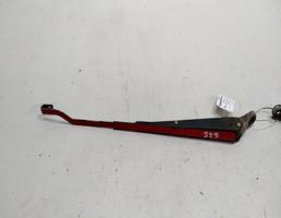 Поводок стеклоочистителя переднего для Mazda 323 BF (1985—1993)  запчасти бу