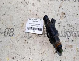 Форсунка инжекторная эл для VOLKSWAGEN Passat B5 (1996—2001)  запчасти бу