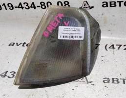 Указатель поворота левый белый для Opel Omega A (1984—1994)  запчасти бу