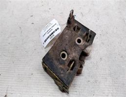 Замок двери задней правой для Audi 100 C3 (1982—1988)  запчасти бу