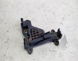 Крепление бампера заднего правое для Audi A6 C4 (1994—1997)  запчасти бу