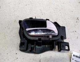 Крючок двери передней правой для Peugeot 308 I рестайлинг (2011—2015)  запчасти бу