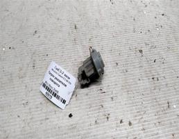 Патрон указателя поворота для Mitsubishi Galant VI (1987—1992)  запчасти бу