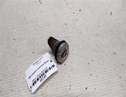 Личинка лючка бака для Nissan Vanette 79-87г  запчасти бу