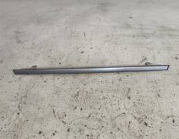 Молдинг капота для Mazda 626 GD (1987—1996)  запчасти бу