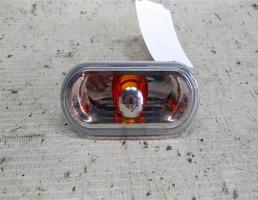 Повторитель на крыло белый для VOLKSWAGEN Polo V (2009—2015)  запчасти бу