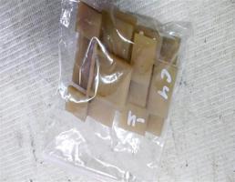 Крепление накладки кузова для Audi A6 C4 (1994—1997)  запчасти бу