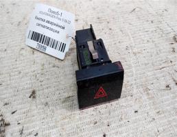 Кнопка аварийной сигнализации для VOLKSWAGEN Polo V (2009—2015)  запчасти бу