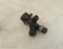 Патрубок водяной пластиковый для Land Rover Defender I рестайлинг (2007—2016)  запчасти бу