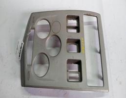 Рамка магнитолы для Renault Logan I (2004—2009)  запчасти бу