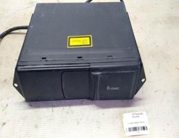 Чейнджер компакт дисков для VOLKSWAGEN Passat B5 (1996—2001)  запчасти бу