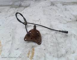 Цапфа задняя для VOLKSWAGEN Passat B3 (1988—1993)  запчасти бу