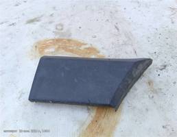 Молдинг крыла переднего правого для VOLKSWAGEN Passat B3 (1988—1993)  запчасти бу