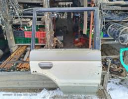 Дверь задняя правая для Mitsubishi Pajero II рестайлинг (1997—2004)  запчасти бу