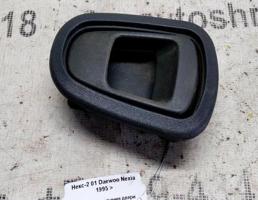 Крючок двери левой для Daewoo Nexia I (1995—2008)  запчасти бу