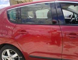 Дверь задняя правая для Peugeot 3008 I рестайлинг (2013—2016)  запчасти бу