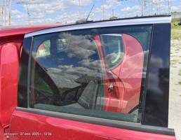 Стекло двери задней левой для Peugeot 3008 I рестайлинг (2013—2016)  запчасти бу