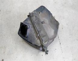 Корпус воздушного фильтра для Audi A6 C4 (1994—1997)  запчасти бу