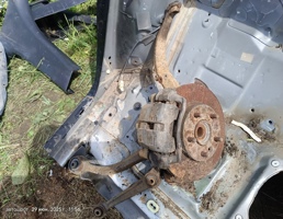 Кулак поворотный передний левый для Mazda 6 GG рестайлинг (2005—2008)  запчасти бу