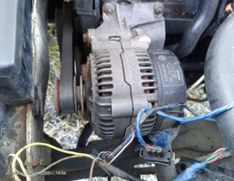 Генератор для VOLKSWAGEN Vento I (1991—1998)  запчасти бу