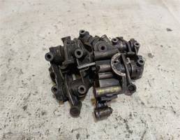 Крышка распредвала (бугель) для Mercedes-Benz E-класс W124/S124/C124/A124 (1984—1997)  запчасти бу