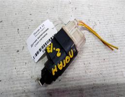 Датчик включения стоп сигнала для Renault Logan I рестайлинг (2009—2015)  запчасти бу