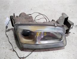 Фара правая для Mazda 626 GE 92-97г  запчасти бу