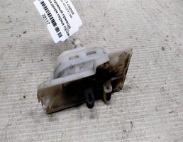 Вакуумный привод замка двери передней правой для Audi 100 C4 91-94г  запчасти бу