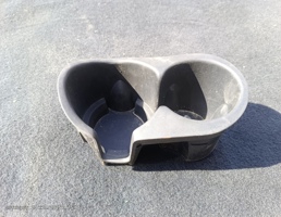 Подстаканник для Jeep Cherokee III (2001—2004)  запчасти бу