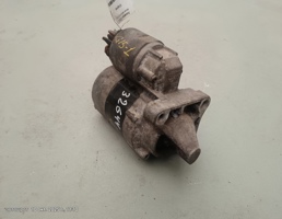 Стартер для Nissan Almera G15 (2012—2018)  запчасти бу