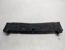 Накладка на панель багажника заднюю для Audi 100 C4 (1990—1994)  запчасти бу